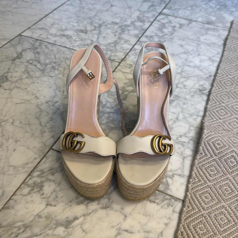 Gucci wedges 38, dust bags included